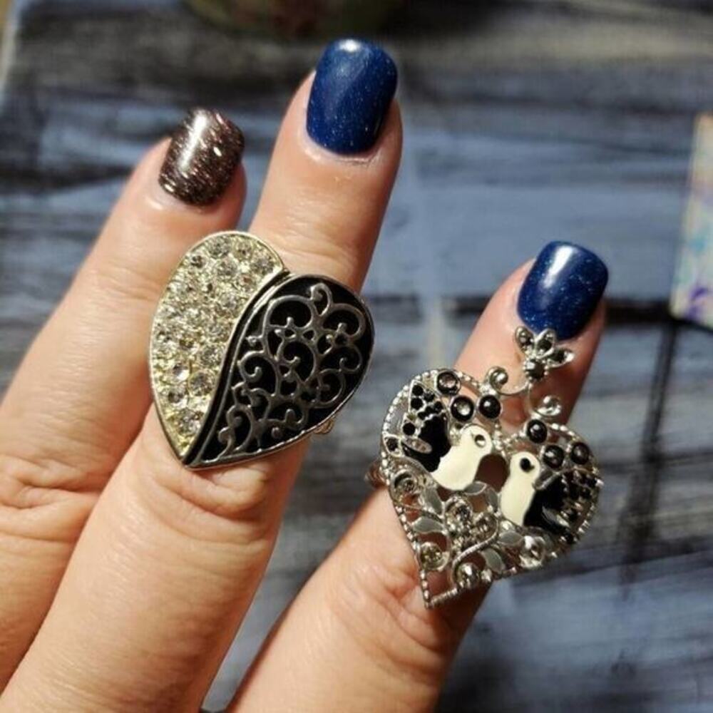 Set of 2 Heart Rings Silver Tone Crystal Lovebirds Filigree Stretch Bands